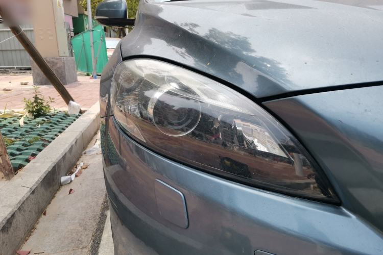 Used Volvo V40 2014 2.0T Zhiya Edition
