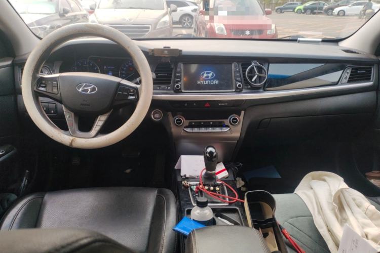 Used Hyundai Mistra 2017 1.8L Automatic Smart GLS China V Standard Center Console