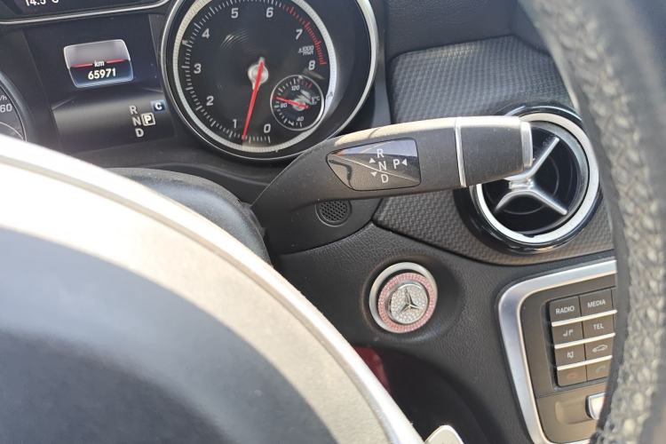 Used Mercedes-Benz GLA 2019 GLA 200 Dynamic Edition Gear Lever