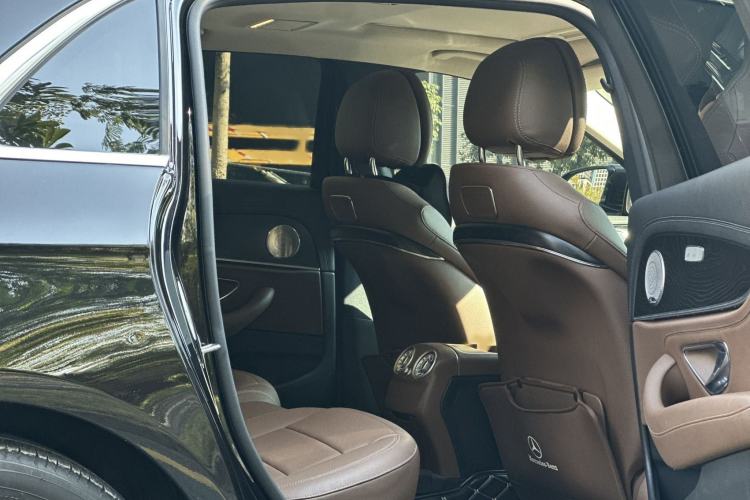 Used Mercedes-Benz E-Class 2019 E 200 L Sport Edition Interior 6