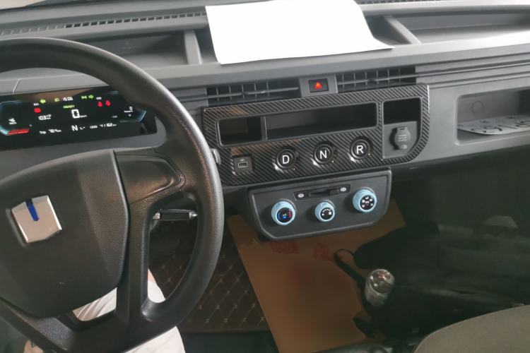 Used Farizon Xingxiang V 2023 V6E Zhonghang Lithium Battery 38.64kWh Value Edition