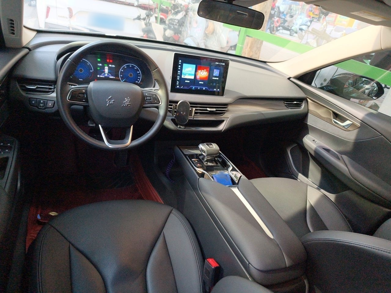 Hongqi E-QM5 2023 Base Travel Edition — снимка 18