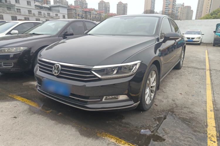 Used Volkswagen Magotan 2018 Facelift 330TSI DSG Luxury Model