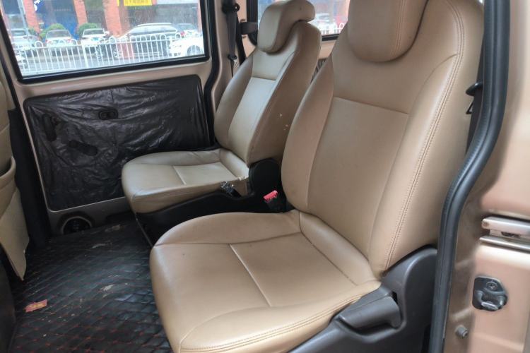 Used Wuling Rongguang V 2018 1.5L Practical Version Left Rear Seat
