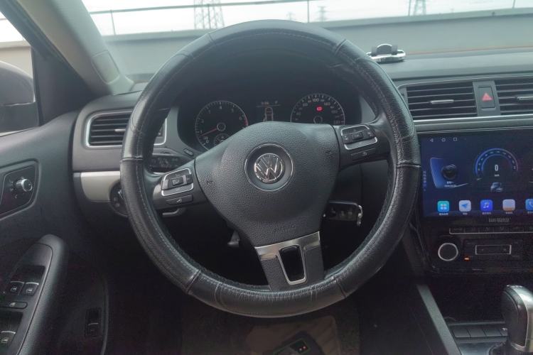 Used Volkswagen Sagitar 2012 1.4TSI Automatic Luxury Edition