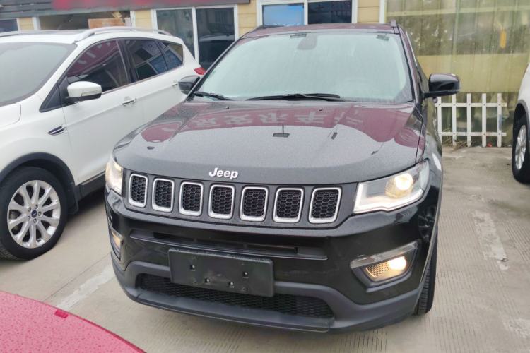 Used Jeep Compass 2017 200T Automatic Family Edition
