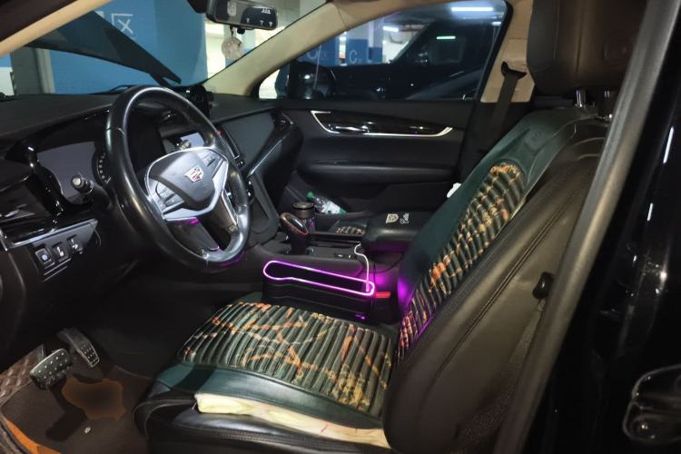 Used Cadillac XT5 2018 25T Luxury Model Left Front Seat