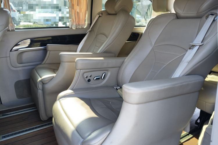 Used Mercedes-Benz V-Class 2016 V 260 Avantgarde Edition