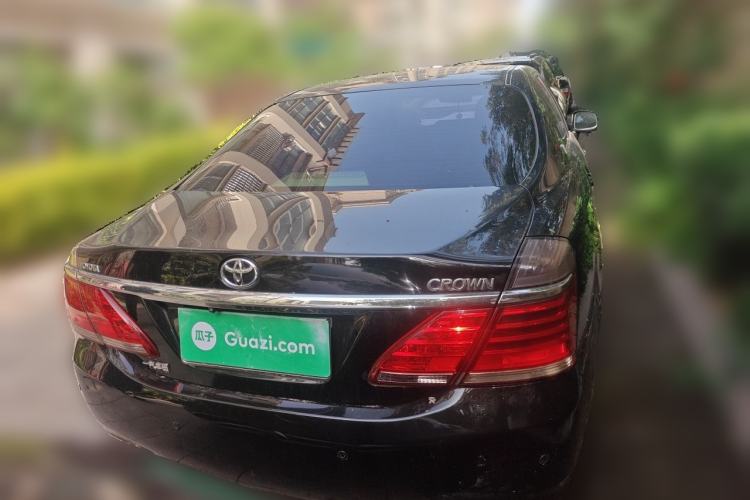 Used Toyota Crown 2012 2.5L Royal Leather Edition
