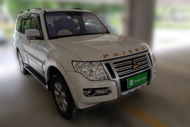 Used Mitsubishi Pajero 2018 3.0L Automatic Prestige Edition
