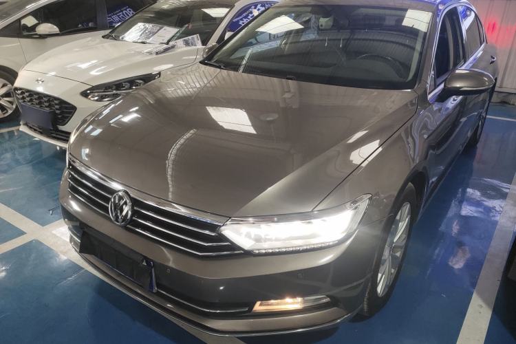 Used Volkswagen Magotan 2017 330TSI DSG Luxury Model