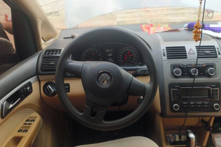 Used Volkswagen Touran 2011 1.4T DSG Zhiya Edition 5 Seats
