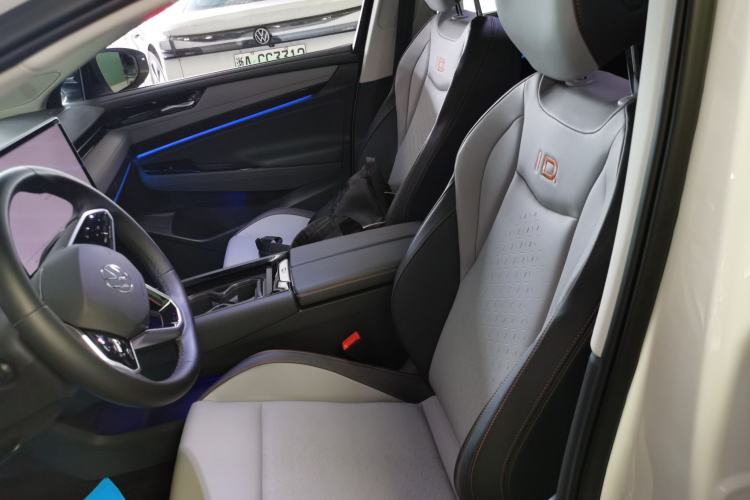 Used Volkswagen ID.7 VIZZION 2024 AIR model Left Front Seat