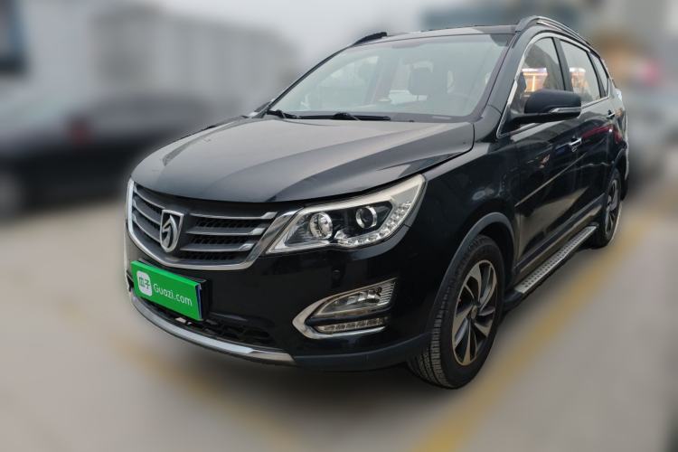 Used Baojun 560 2015 1.8L manual luxury version
