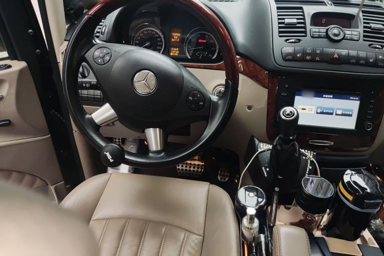 Used Mercedes-Benz Viano 2014 3.5L Premier Edition