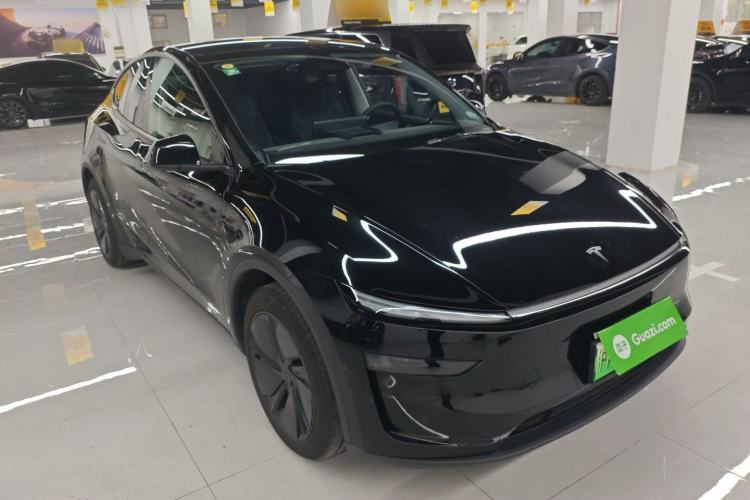 Used Tesla Model Y 2025 Rear-Wheel-Drive Version