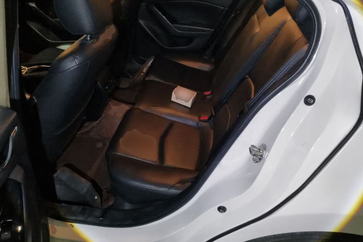 Used Mazda Mazda 3 Axela 2017 Sedan 1.5L Automatic Luxury Model China VI Standard