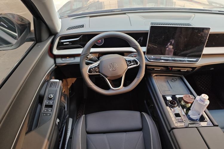 Used Volkswagen Teramont 2025 Tiguan Pro 450TSI 4Motion Crosswind Edition