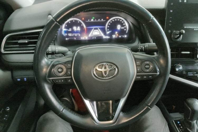 Used Toyota Camry 2021 2.5G Luxury Edition Steering Wheel