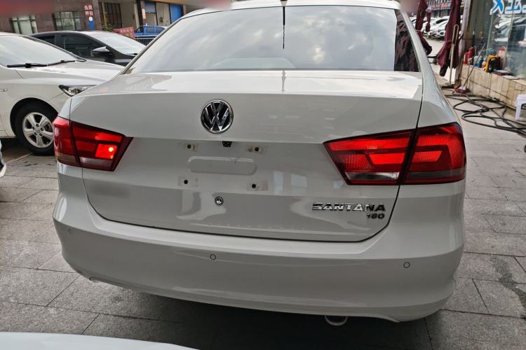 Used Volkswagen Santana 2015 1.6L Automatic Comfort Edition
