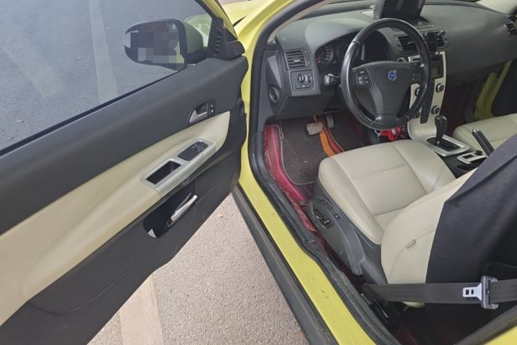 Used Volvo C30 2012 2.0L Aktiv Dynamic Package Edition