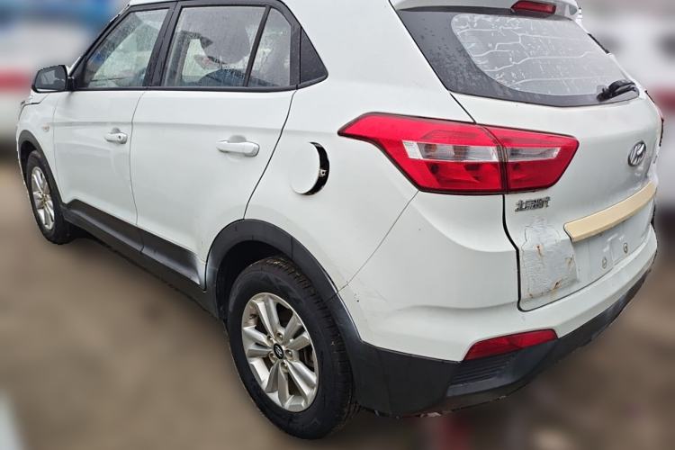 Used Hyundai ix25 2017 1.6L Manual Fashion Model