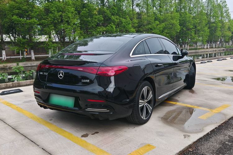 Used Mercedes-Benz EQE 2022 350 Luxury Edition Exterior 5