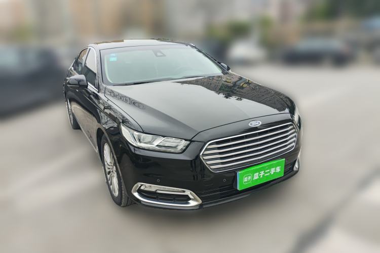 Used Ford Taurus 2015 EcoBoost 245 Luxury Model Front Right 45 Deg