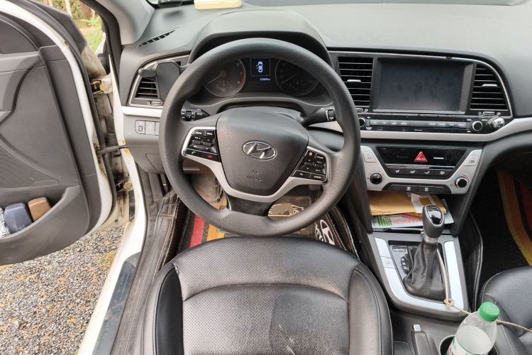 Used Hyundai Elantra (6th Generation / Lingdong) 2016 1.6L Automatic ZhiXuan – Elite Version Steering Wheel