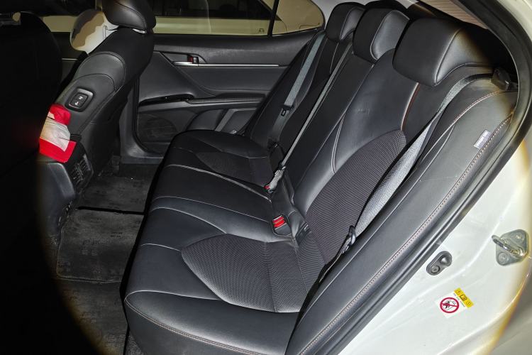 Used Toyota Camry 2018 2.5G Luxury Edition Left Rear Seat