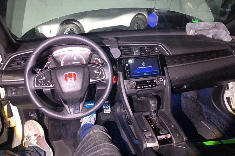 Used Honda Civic 2021 HATCHBACK 220TURBO CVT Trendy Cool Edition
