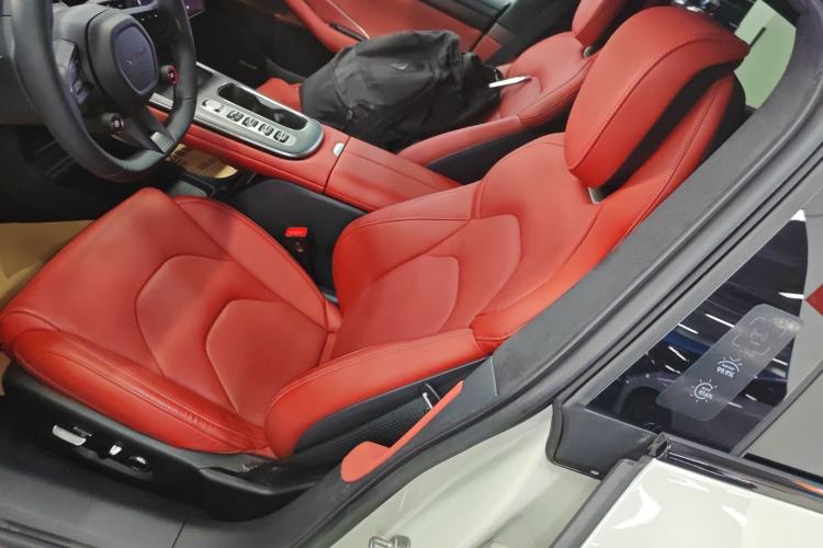 Used Xiaomi Auto SU7 2024 Four-Wheel Drive Ultra-Long Range Advanced Intelligent Driving Max Edition
