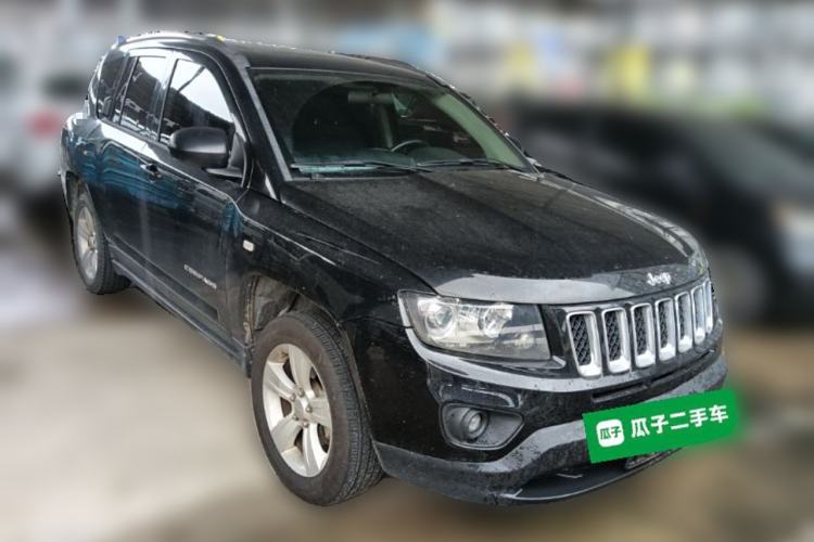 Used Jeep Compass 2013 2.4L four-wheel-drive sport version
