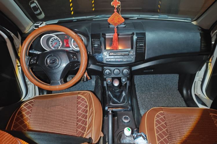 Used Land X8 2014 Explorer Edition 2.0T Diesel 4x4 Luxury Model