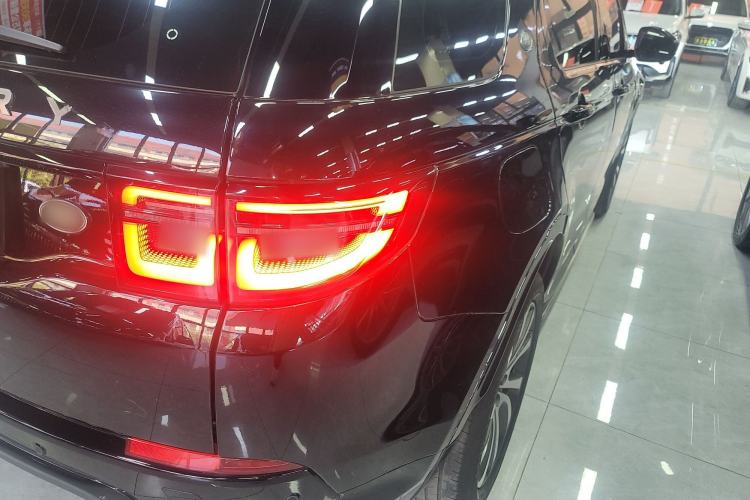 Used Land Rover Discovery Sport 2022 249 PS R-Dynamic S Performance Edition 5 Seats Right Rear Taillight