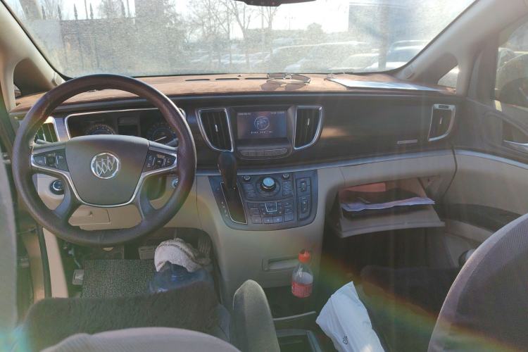 Used Buick GL8 2011 3.0L GT Luxury Business Haoya Edition
