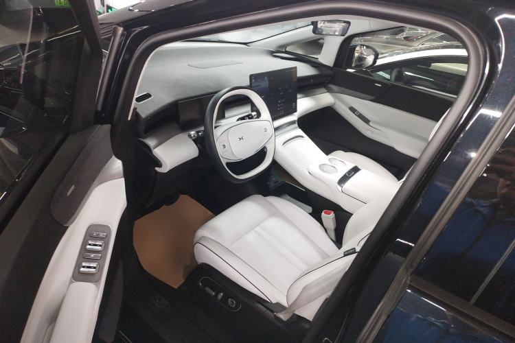 Used XPeng X9 2024 610 Long-Range Max
