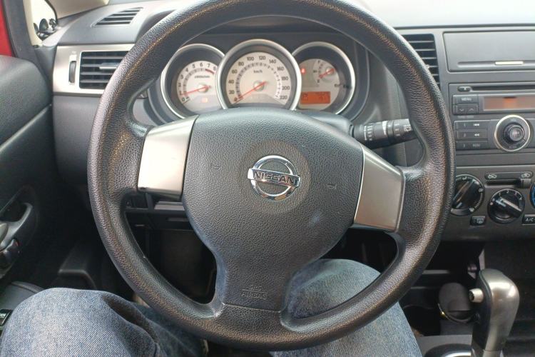 Used Nissan Tiida 2008 1.6L Automatic Fashion Edition Steering Wheel