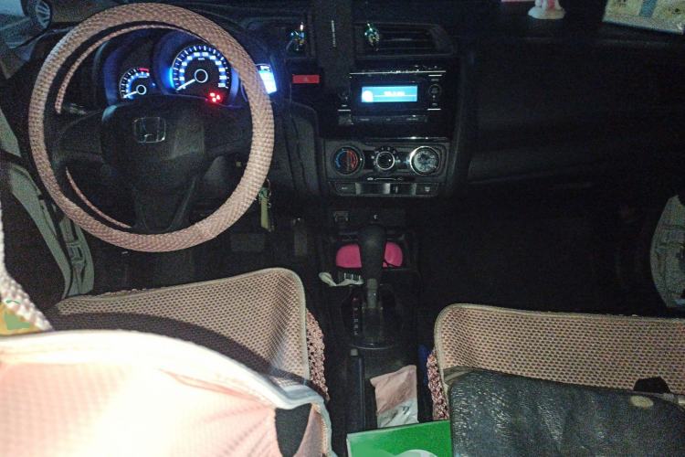 Used Honda Fit 2016 1.5L LXS CVT Comfort Sunroof Version Interior 2