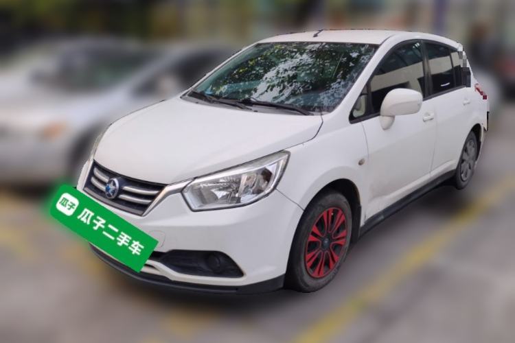 Used Venucia R50 2015 1.6L Automatic Fashion Edition