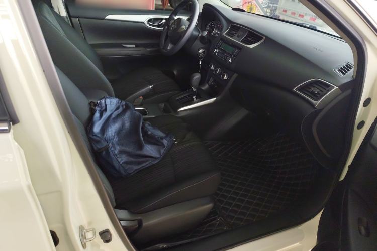 Used Nissan Sylphy 2022 Classic 1.6XE CVT Comfort Edition Right Front Seat