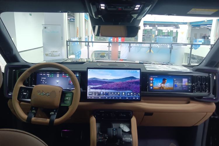 Used Formula Leopard 5 2025 Model 210KM Cloud Ride Tian Shen Ultra Version Center Console