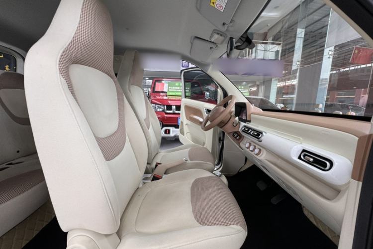 Used Wuling Hongguang MINIEV 2024 3rd Generation 215km Youth Edition Interior 3