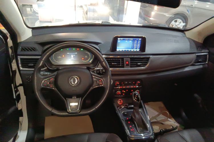 Used Dongfeng Fengon 370 2020 S370 1.5L CVT Luxury Model 5 Seats