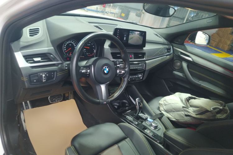 Used BMW X2 2023 xDrive 25i Shining Edition
