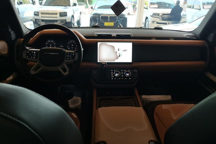Used Land Rover Defender 2024 110 3.0T P400 X-DYNAMIC HSE Center Console