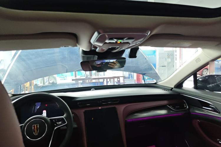 Used Hongqi H5 2024 2.0T Automatic Smart Connect Flagship Edition Headliner