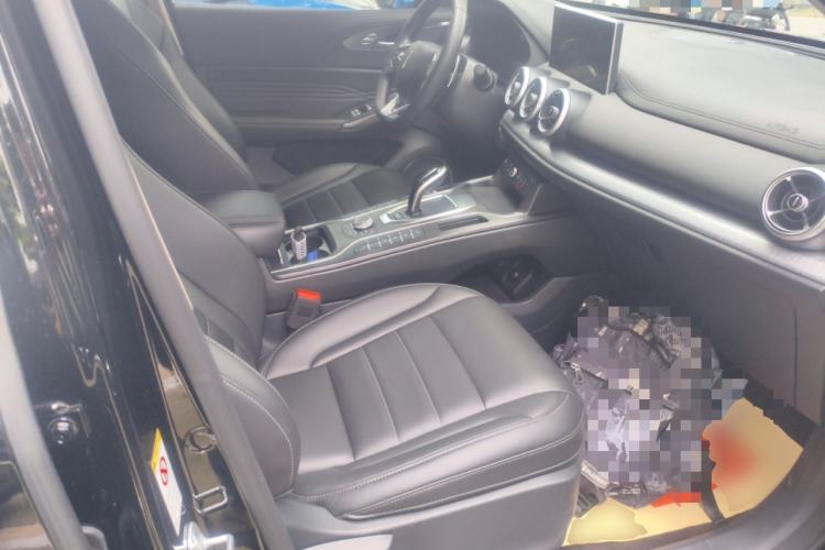 Used Wey VV5 2021 1.5T Two-Wheel Drive Color Pioneer