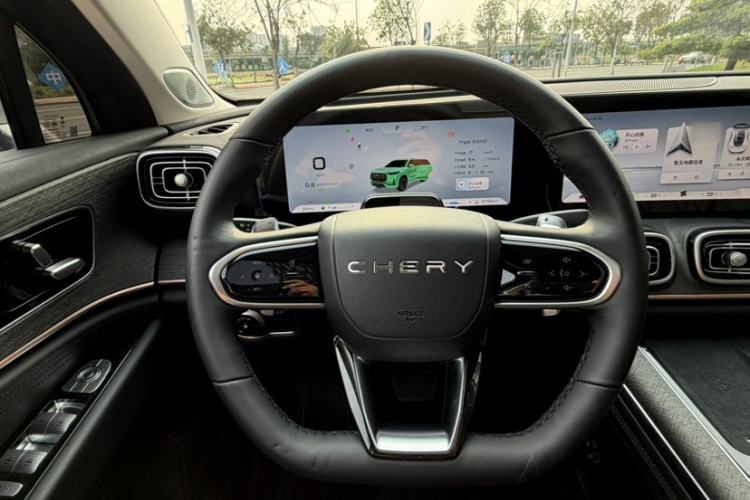 Used Chery Tiggo 9 2023 2.0T Dual-Clutch Two-Wheel Drive Prestige Version 5 Seats Steering Wheel