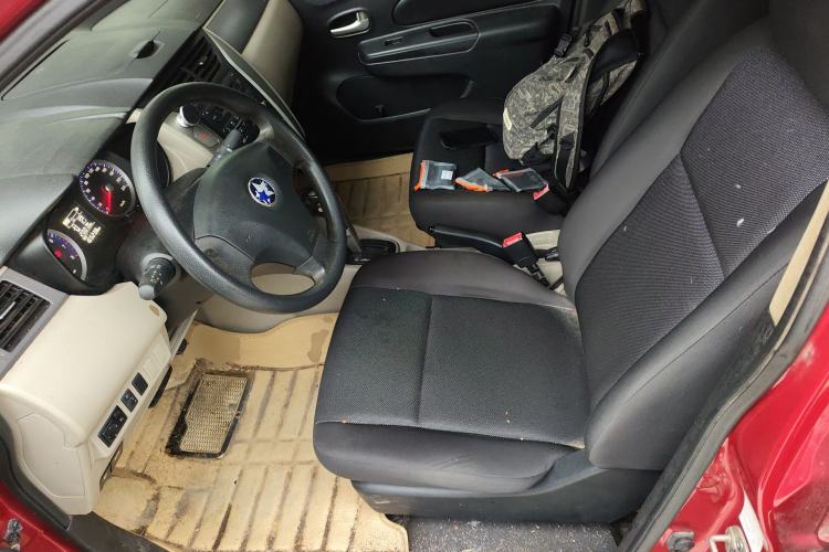 Used Venucia R50 2015 1.6L Automatic Fashion Edition Left Front Seat